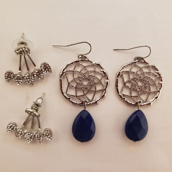 Hollow carving earring - Picture 6 of 6